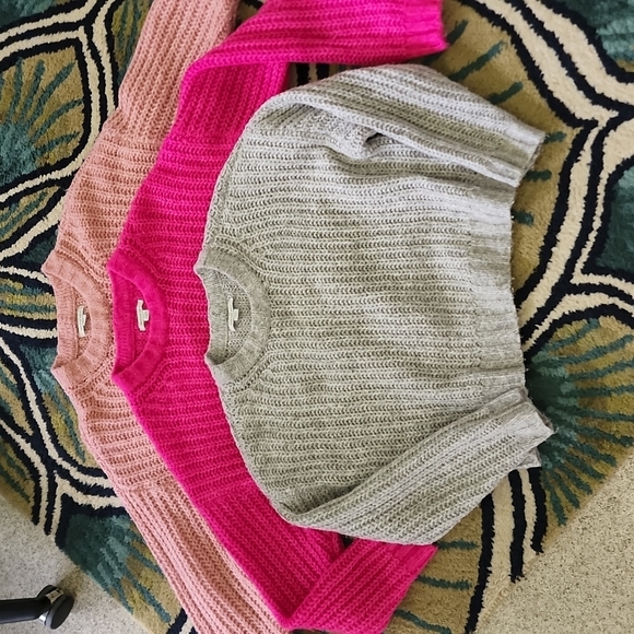 American Eagle Outfitters Sweaters - Lot of 3 American Eagle crop sweaters small